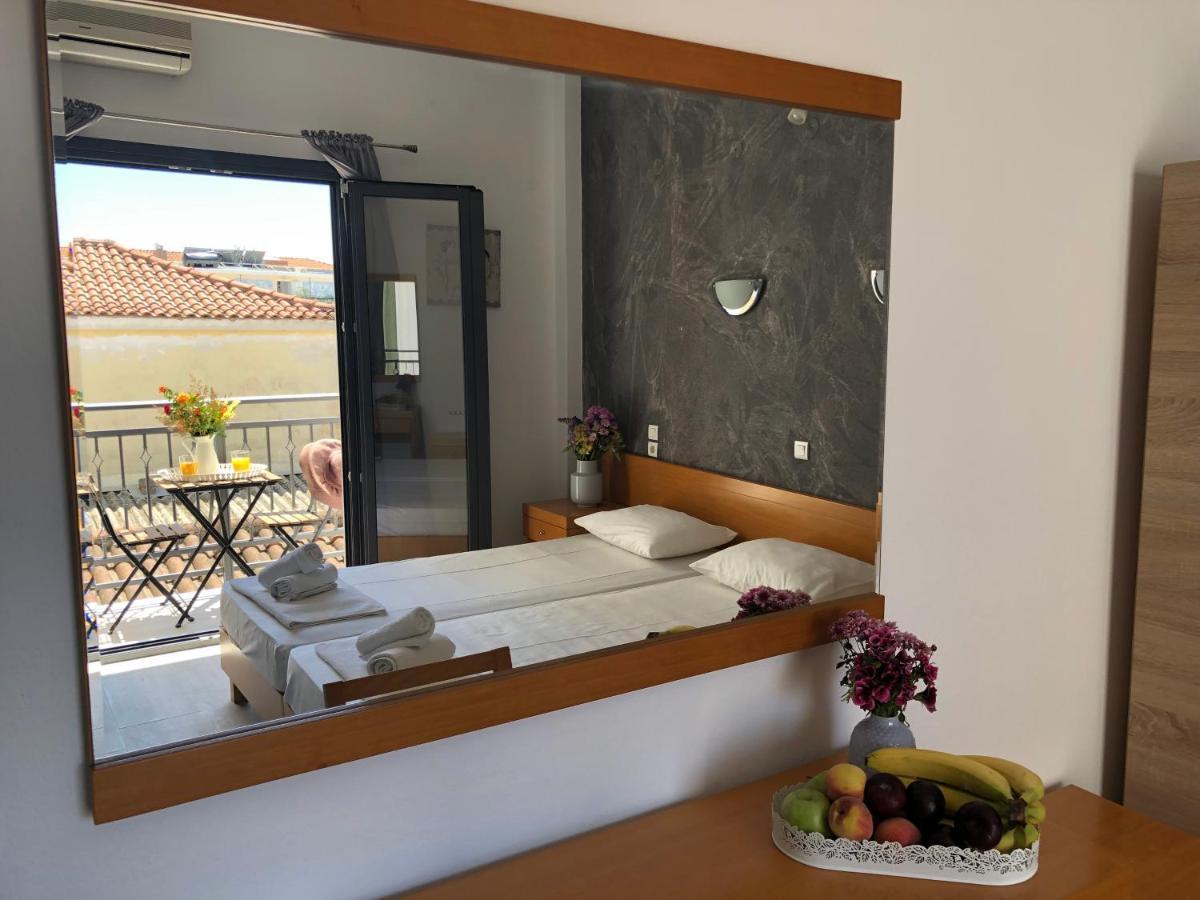Central Guest House Skiathos Eksteriør billede